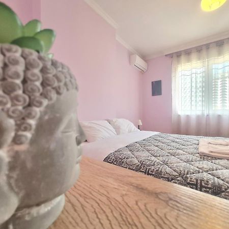 Sandra'S Apartment In Tirana Center ภายนอก รูปภาพ