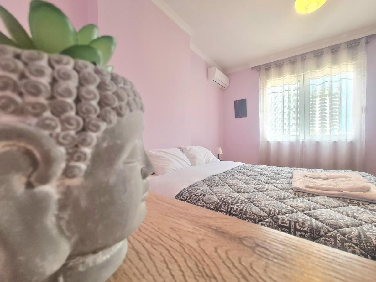 Sandra'S Apartment In Tirana Center ภายนอก รูปภาพ