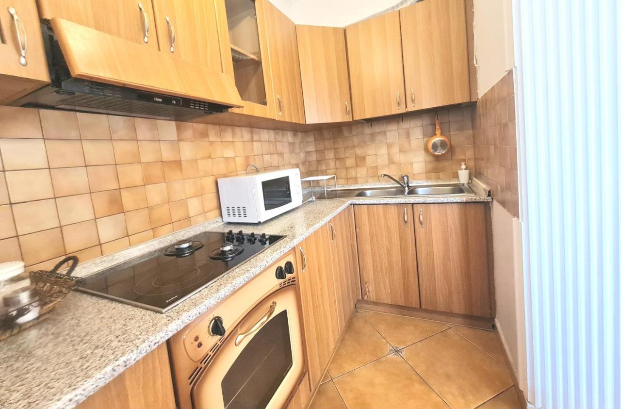 Sandra'S Apartment In Tirana Center ภายนอก รูปภาพ