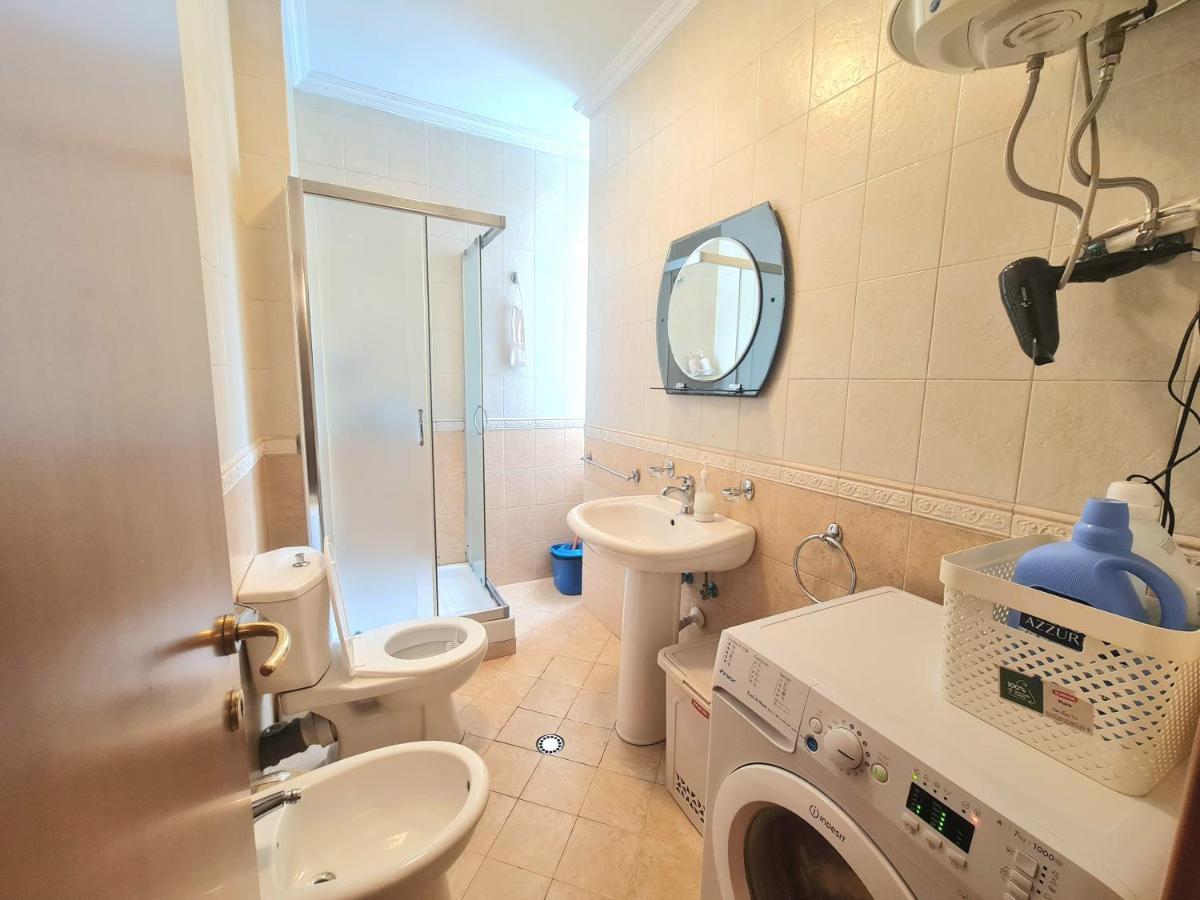 Sandra'S Apartment In Tirana Center ภายนอก รูปภาพ